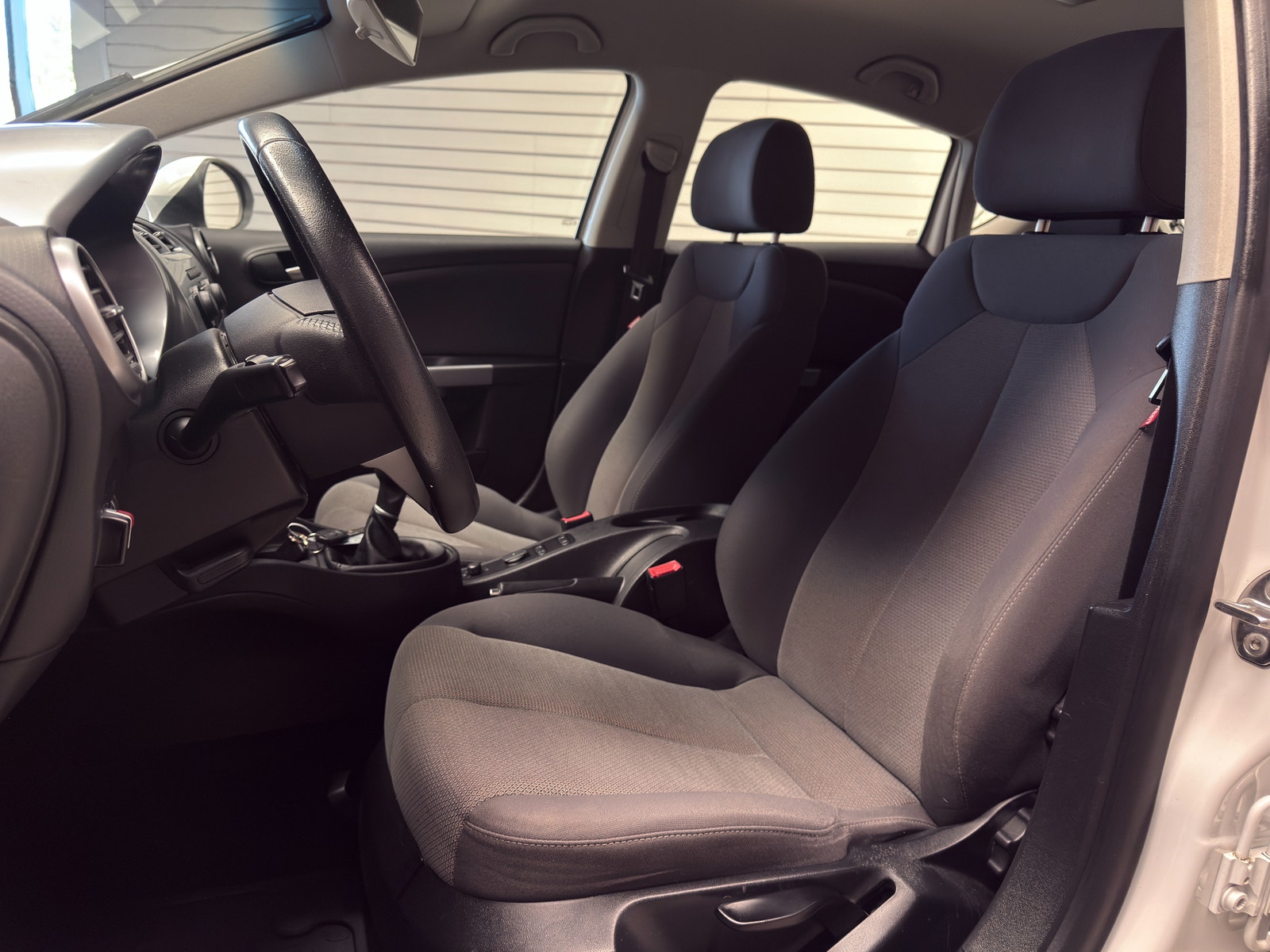 Seat Leon 1.2 TSI Style 105 hk | Fullservad 2011 - miniatyr 11
