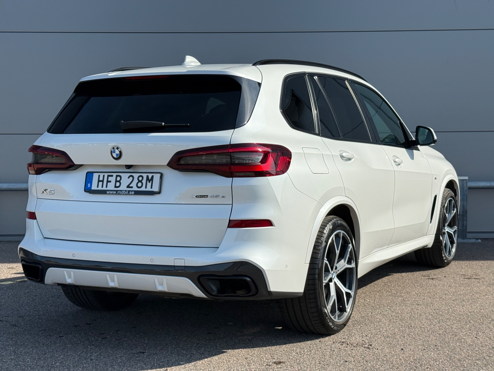 BMW X5 xDrive45e M sport / B&W 2021, photo 3/10