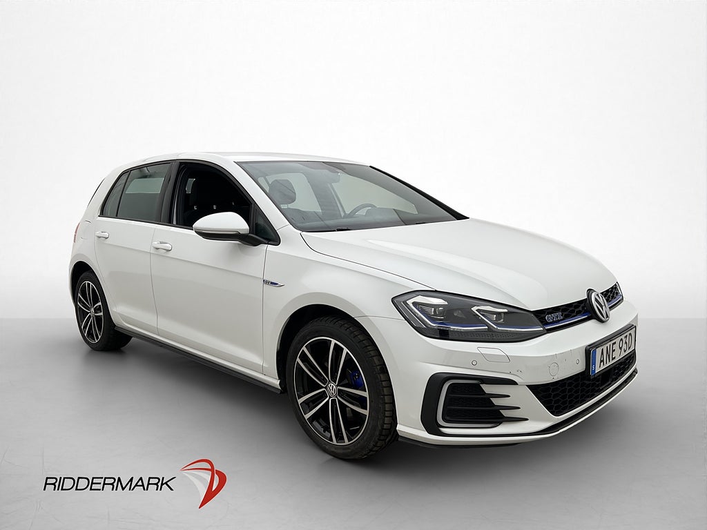 Volkswagen Golf GTE 1.4 TSI 204hk Cockpit P-Värmare Carplay