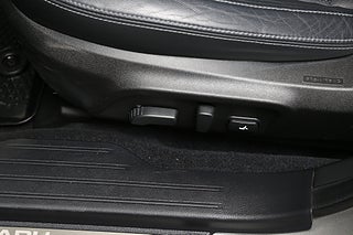 Kombi Subaru Outback 14 av 33