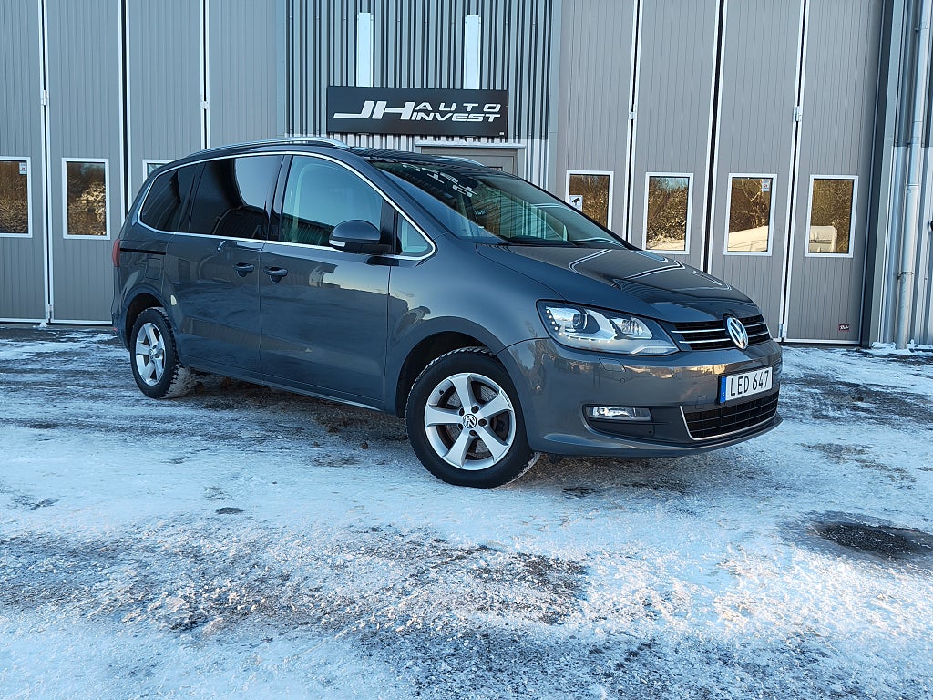 Volkswagen Sharan 7-seater 2.0 TDI Euro6 Svensksåld Panorama Värmare Drag
