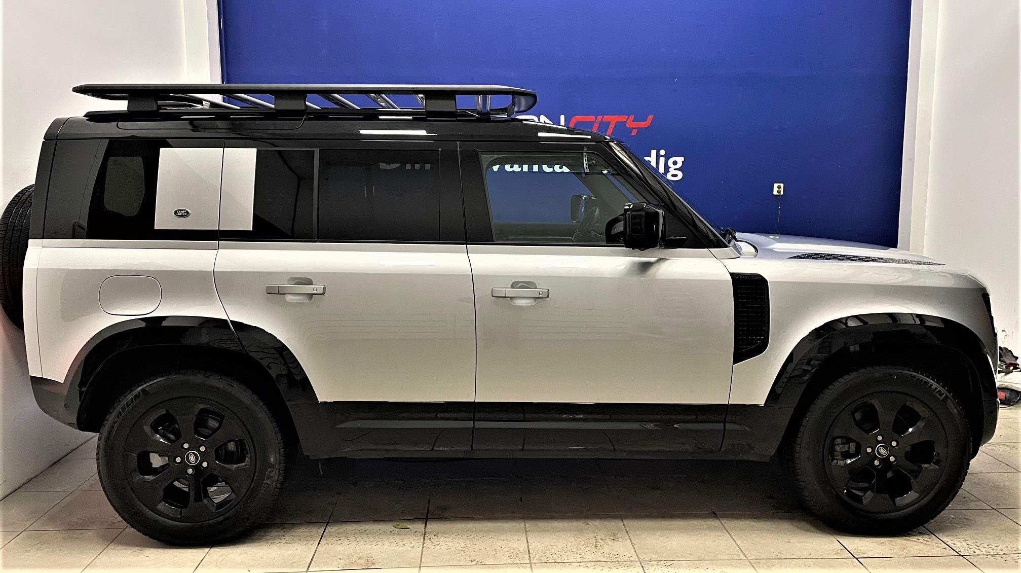 Land Rover Defender 2020, bild 3/48