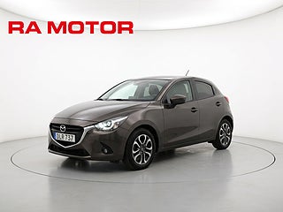 Halvkombi Mazda 2 1 av 24