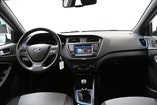 Halvkombi Hyundai i20 16 av 24