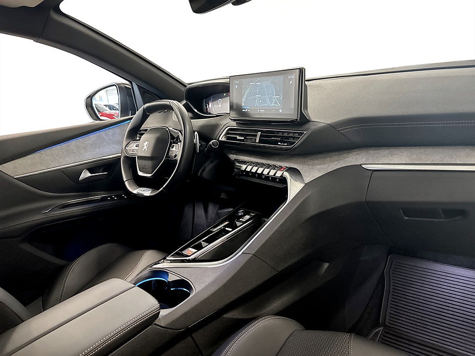 Bild på Peugeot 5008 GT 1.2 PT 130hk Aut 7-SITS B-KAMERA