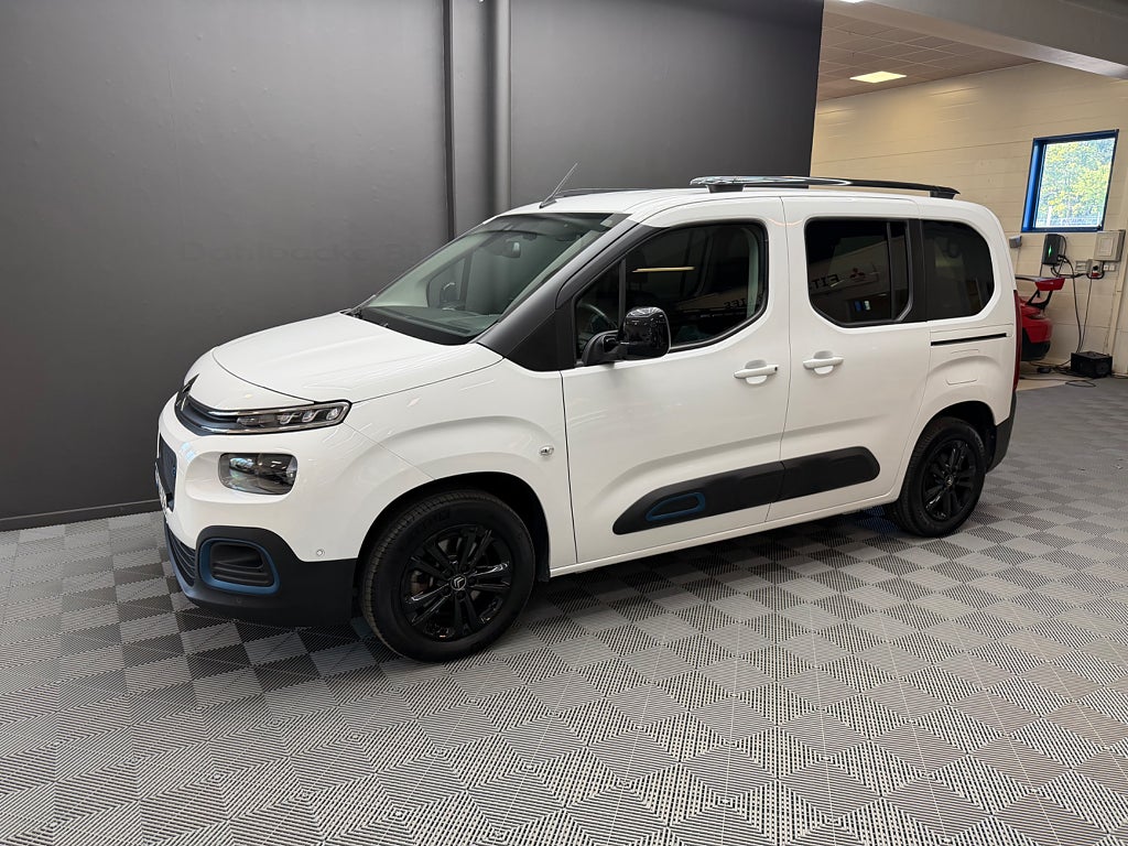 Citroën e-Berlingo 50 kWh SHINE / Drag / Leasebar