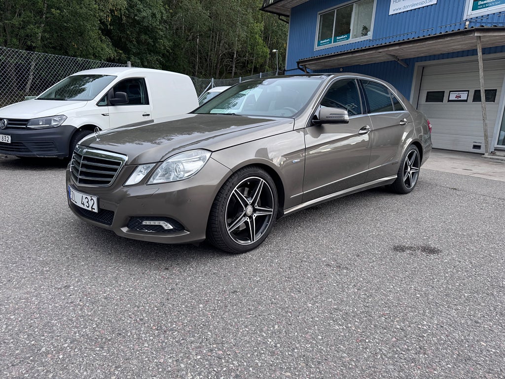 Mercedes-Benz E 250 CDI BlueEFFICIENCY Auto panorama Avantgarde 