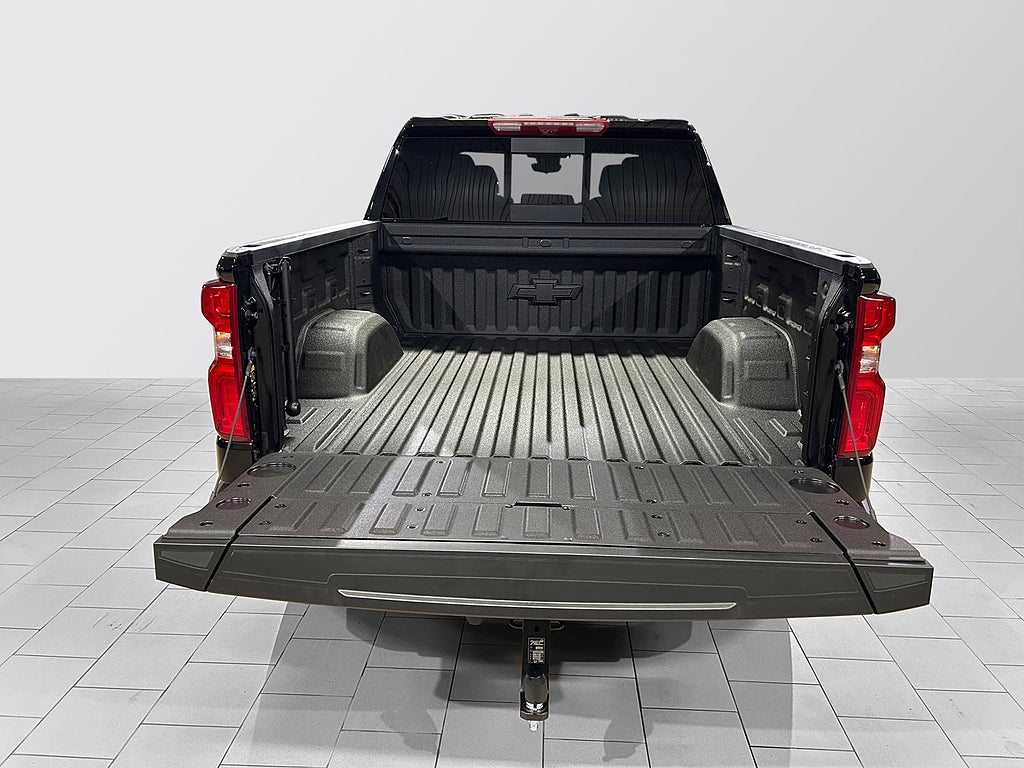 Chevrolet Silverado 2025 - miniatyr 8