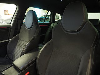 Kombi Skoda Superb 15 av 25