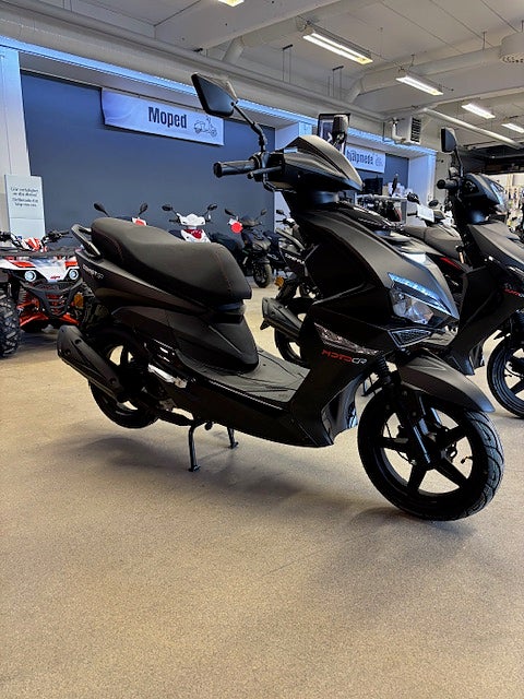 MOTO CR Comet SP Hjälm med på köpet!