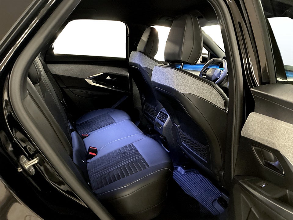 Bild på Peugeot E-3008  GT 85kWh 214hk Aut B-KAMERA CARPLAY
