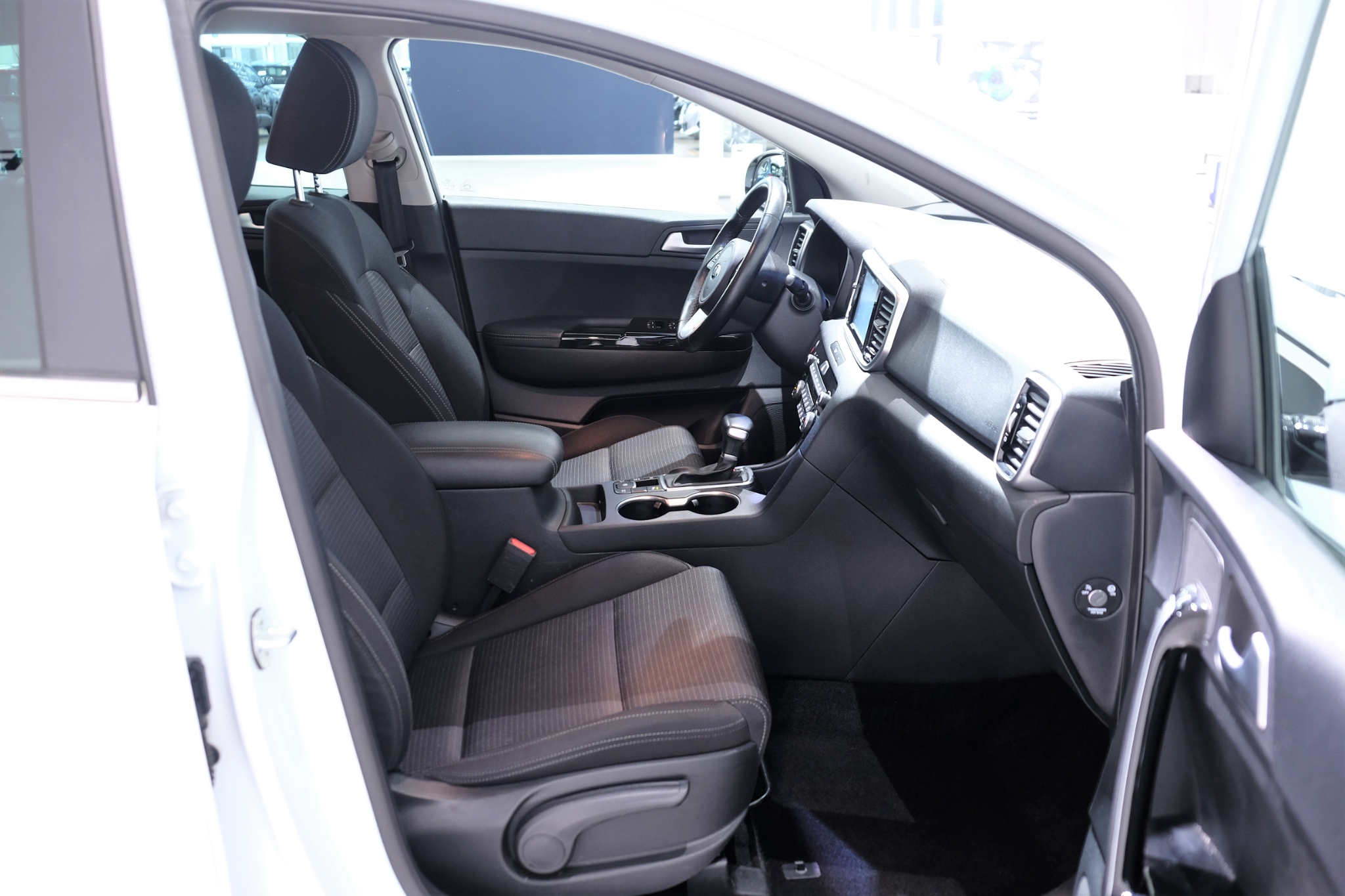 Kia Sportage 1,6 177hk T-GDI AWD AUT 2019, bild 7/49