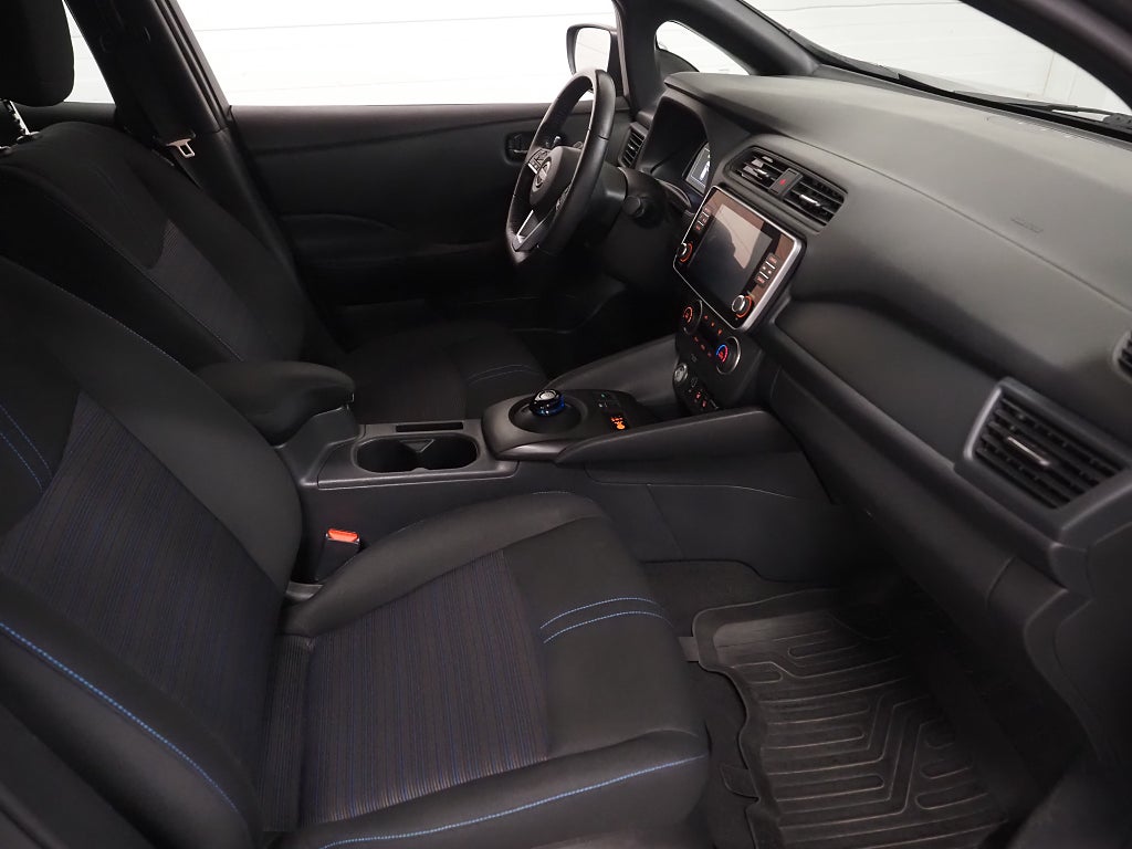 Nissan Leaf 40 kWh 150hk Acenta | Backkamera | Rattvärme | 2022