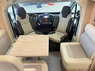 Husbil-halvintegrerad Eura Mobil PRS 720 EB 14 av 28