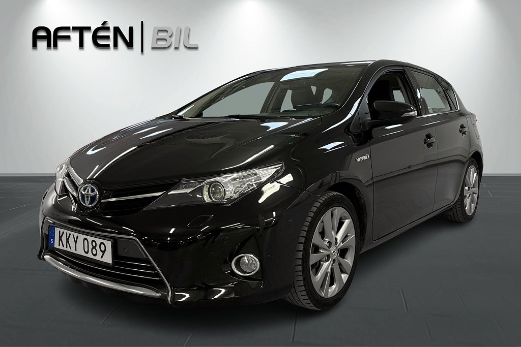 Toyota Auris Hybrid e-CVT Executive Automat Bluetooth