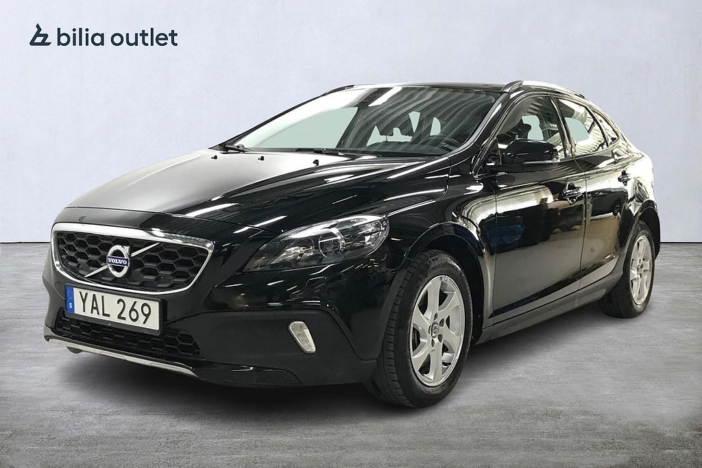Volvo V40 Cross Country D2 aut Momentum BE 120hk Navi Drag P-värm PDC