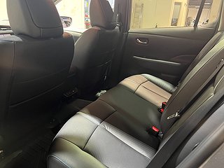 Halvkombi Nissan Leaf 9 av 19