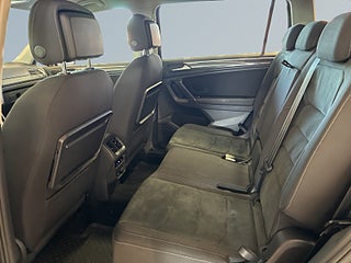 Volkswagen Tiguan Allspace 7-sits 2.0 TDI 4M GT Drag Kamera Mvärm CarPlay – bild 13