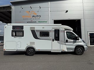 Husbil-halvintegrerad LMC Cruiser Premium T701 AUT 1 av 21