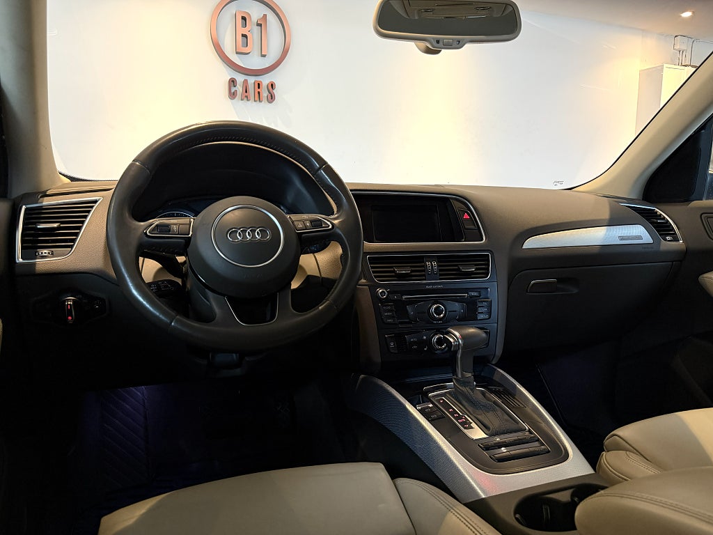 Audi Q5 2.0 TDI DPF quattro S Tronic Design SKINN P-SEN 2-ÄGARE