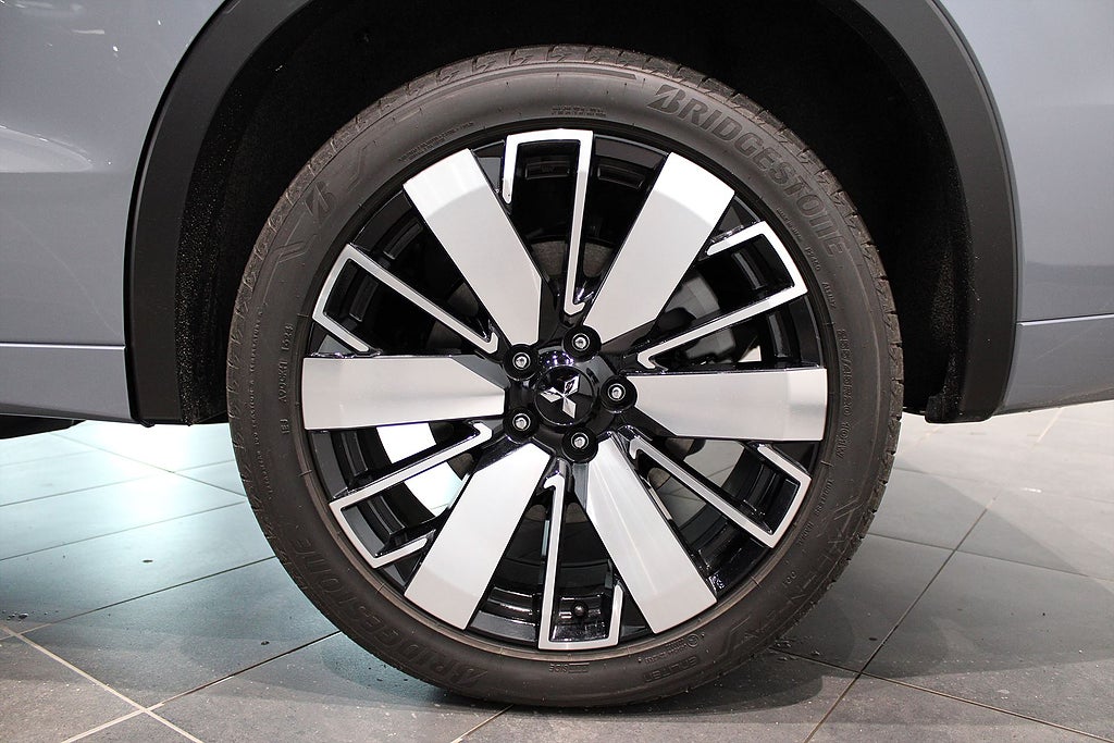 Bild på Mitsubishi Outlander Instyle Plug-In Hybrid 4WD