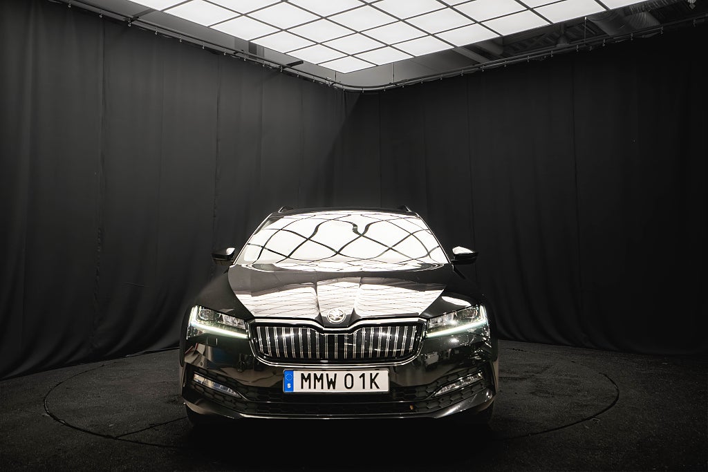 Skoda Superb SPORTLINE DRAG B-VÄRMARE KAMERA COCKPIT 1-ÄGARE MOMS
