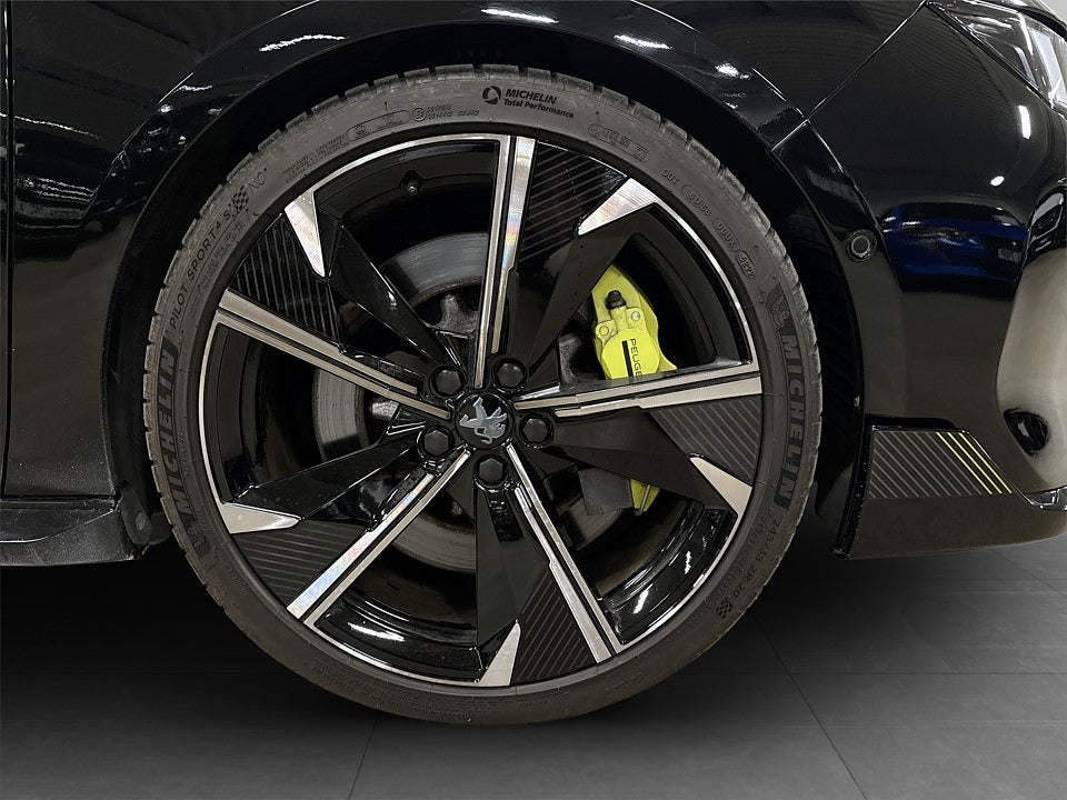 Bild på Peugeot 508 SW PSE Hybrid4 360hk Aut AWD 360° MASSAGE PANO HIFI