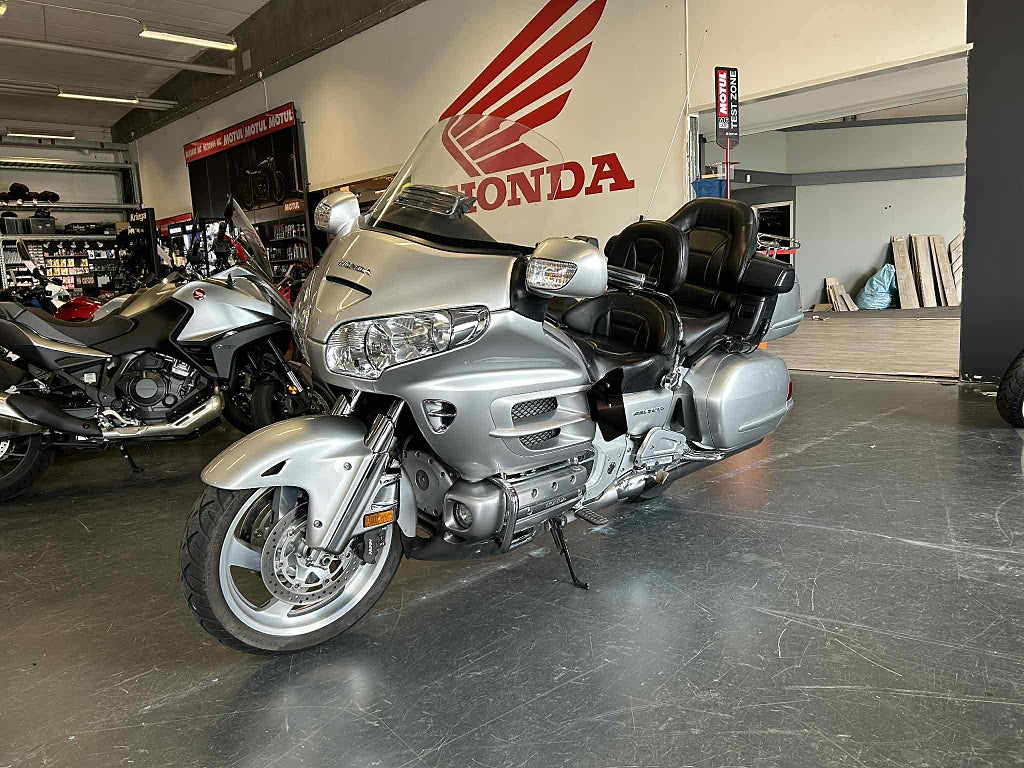 Honda GL1800A Goldwing 