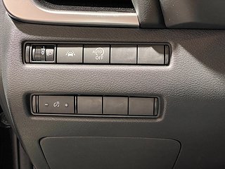 SUV Nissan Qashqai 27 av 29