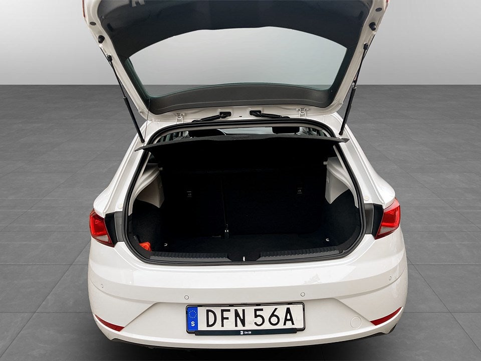 Bild på Seat Leon Style 1.0 TSI 150hk - PANO, B-KAMERA