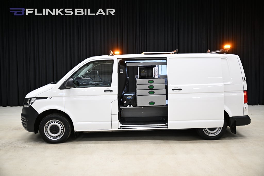Volkswagen Transporter DSG 150HK L2|Servicebil|Inredd|Dubbeldörr|Moms|SeUtr!