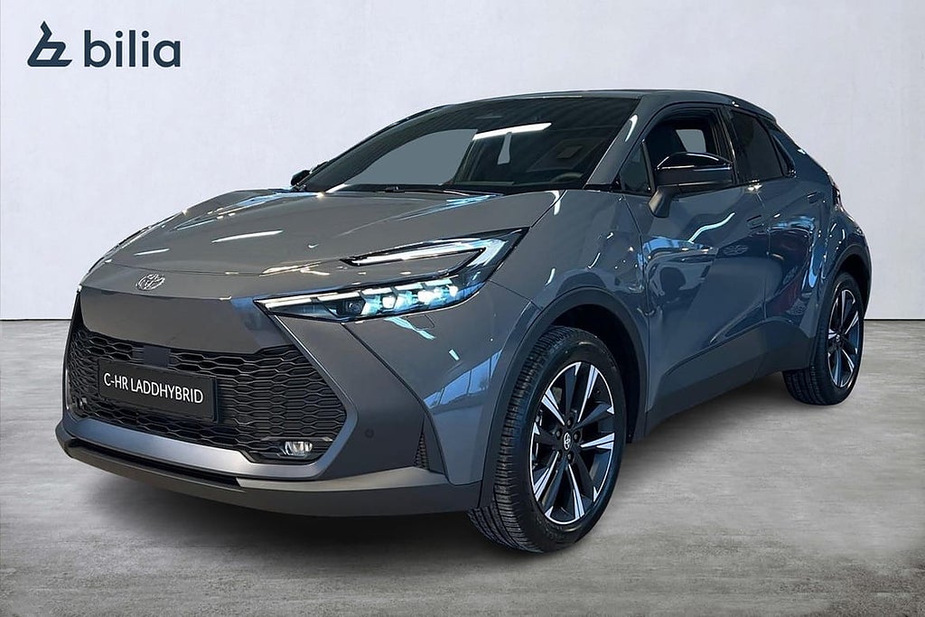 Toyota C-HR PHEV 2,0 LADDHYBRID FWD STYLE TEKNIKPAKET - OMGÅENDE LEVER...
