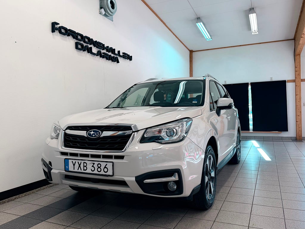 Subaru Forester 2.0 4WD Lineartronic Dragkrok / Back kamera 