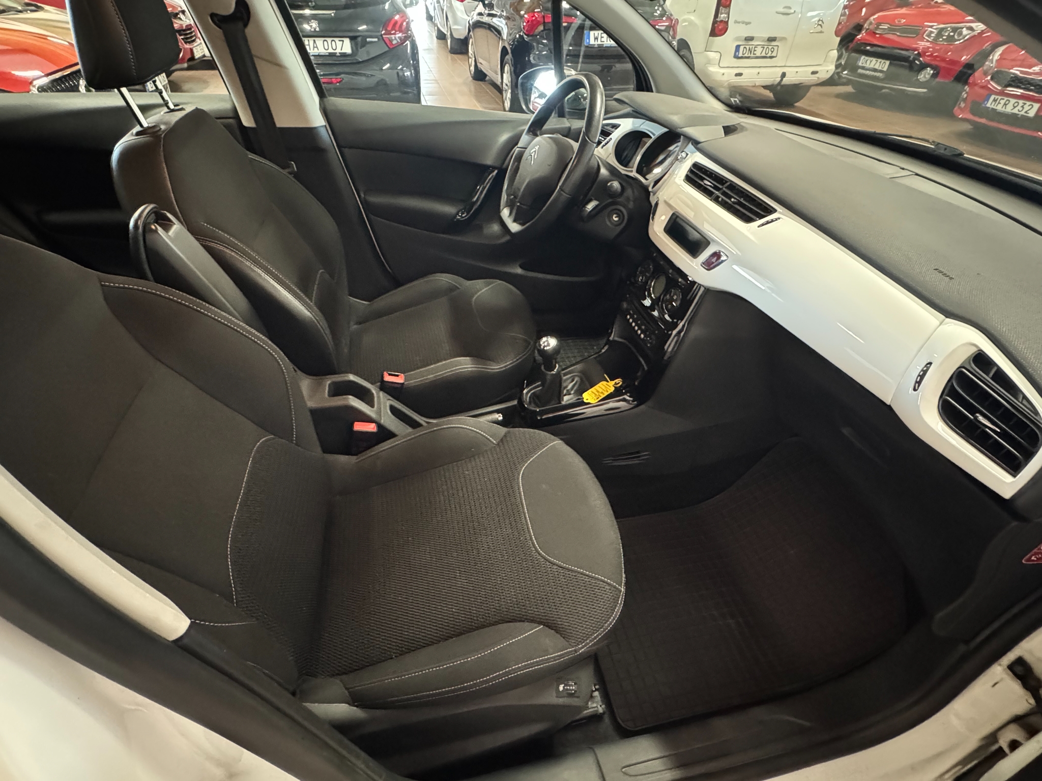 Citroen C3 1.4 HDi 2013, bild 6/37