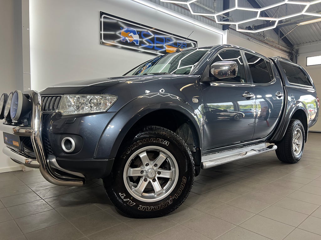 Mitsubishi L200 Dubbelhytt 2.5 4x4 Automatisk, 178hk *MOMS*