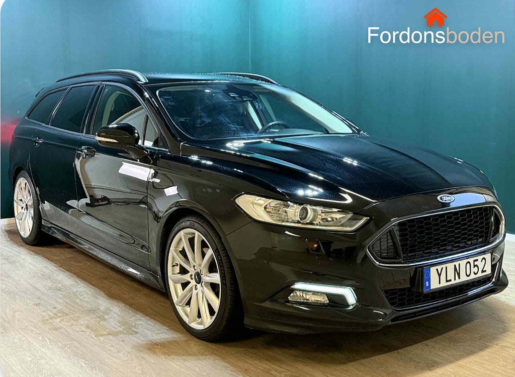 Ford Mondeo Kombi 2.0 TDCi ST-Line Drag Carplay Värmare