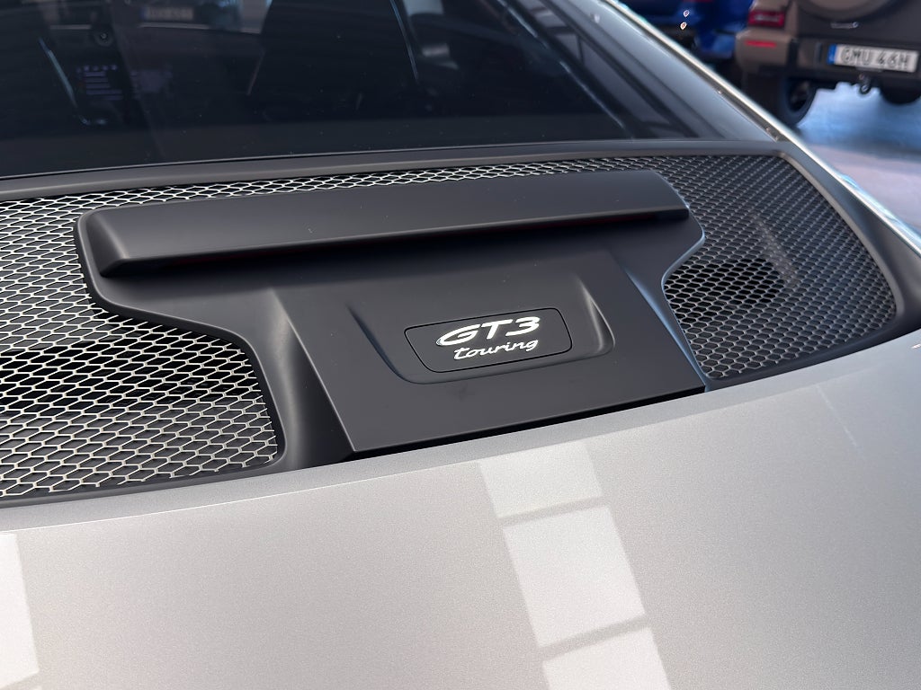 Porsche 911 GT3 Touring 992 PDK 510hk | Skalstolar | Kolfibertak