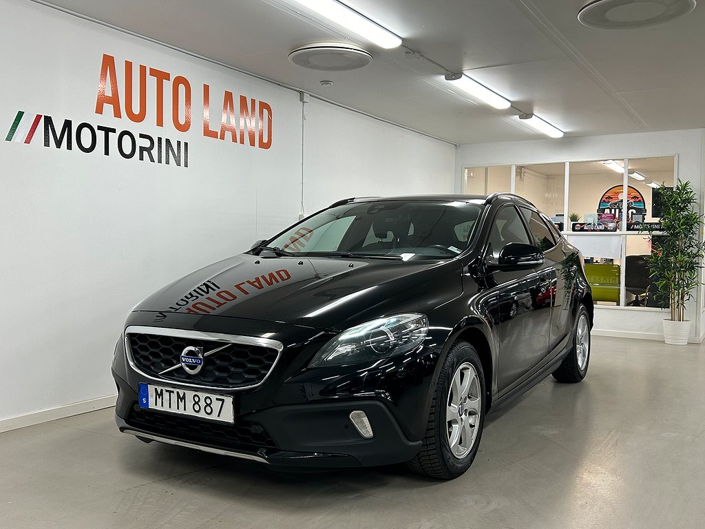 Volvo V40 Cross Country D3 Geartronic Momentum / Panorama 