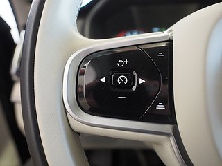 SUV Volvo XC90 18 av 26