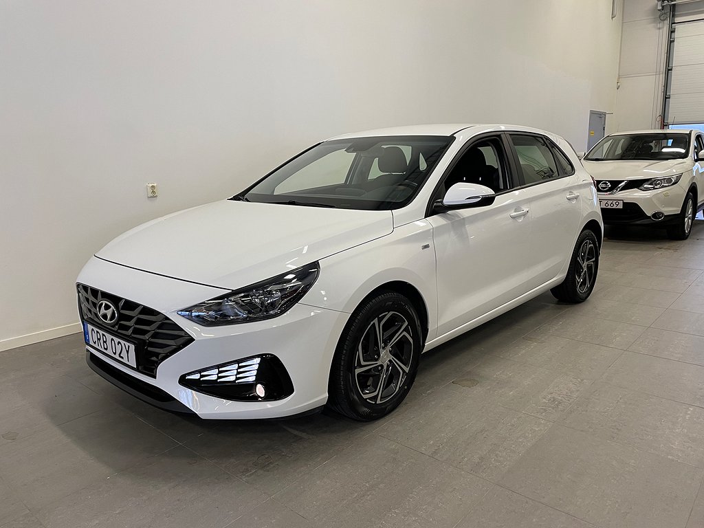 Hyundai i30 1.5 T-GDI DCT Essential 