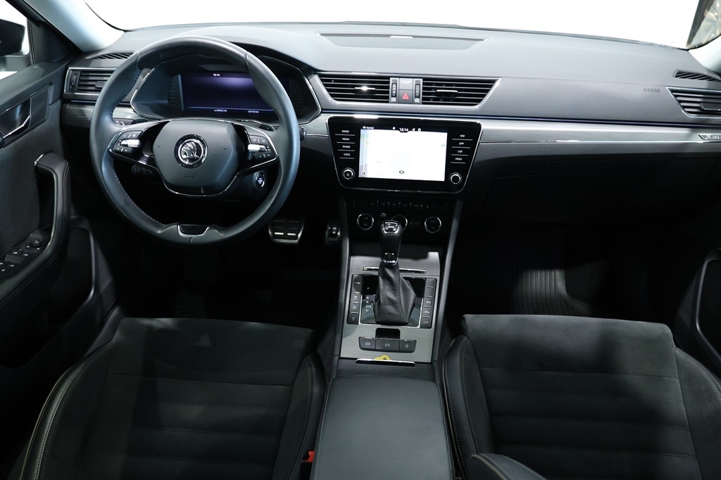 Skoda Superb 2024, bild 7/10