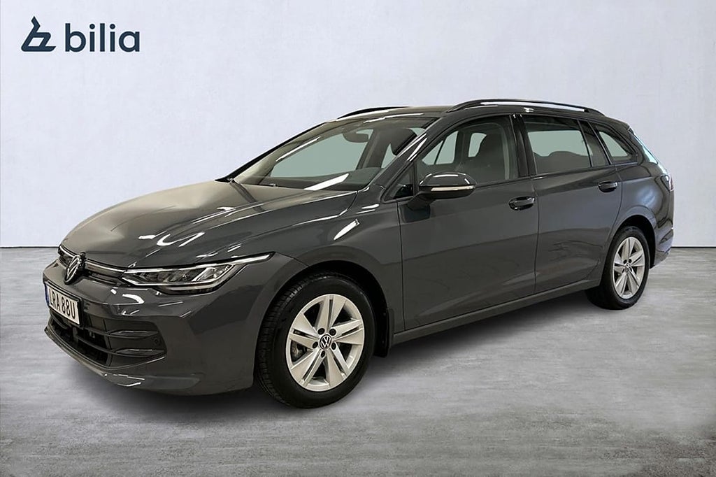 Volkswagen Golf I LIFE 1.5 eTSI 150hk Aut Drag Nav B-kamera
