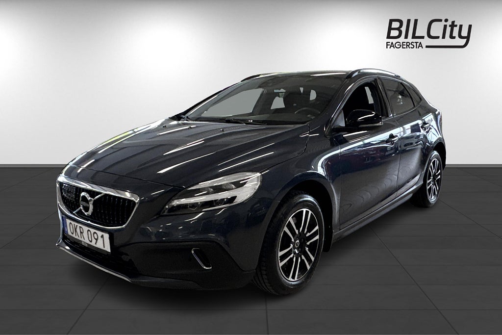 Volvo V40 Cross Country D3 Business Advanced | Dragkrok | Bränslevärmare |
