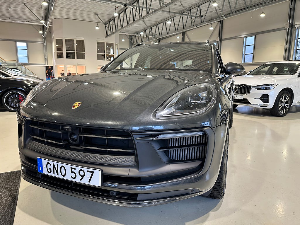 Porsche Macan GTS PDK *PDLS/PANO/DRAG/VÄRMARE* Inkommande