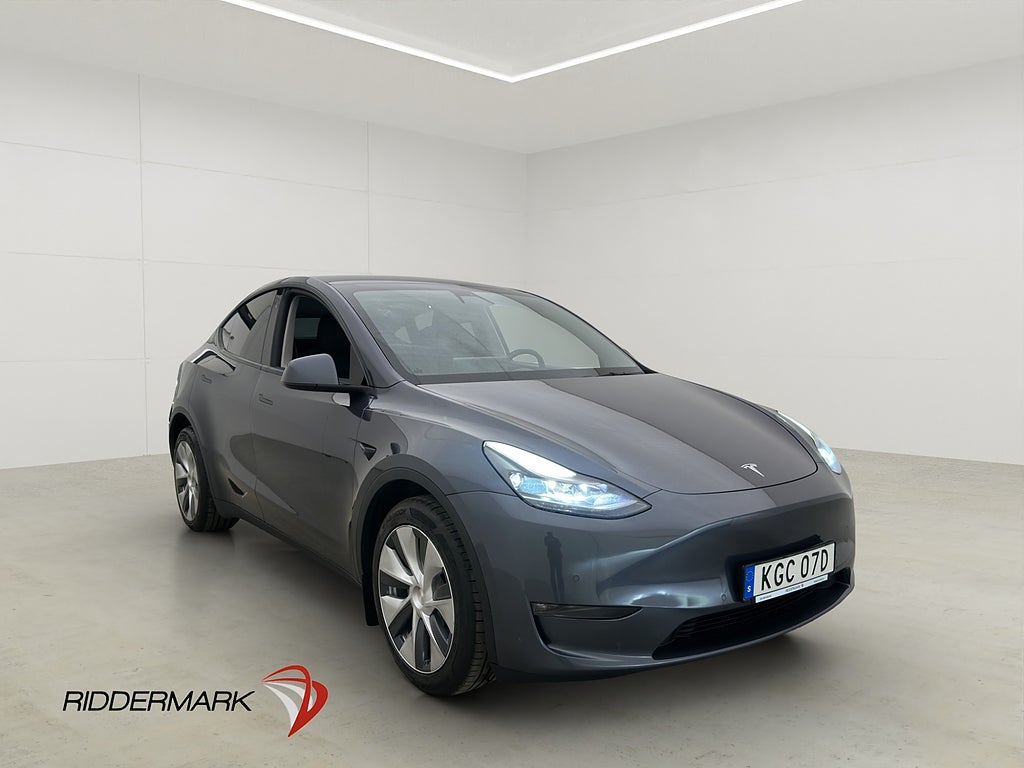 Tesla Model Y Long Range AWD Pano Skinn Navi Värmepump 345hk