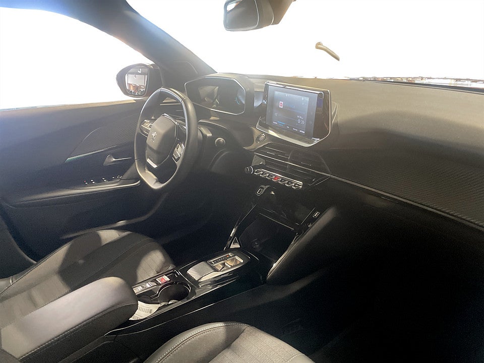 Bild på Peugeot E-2008 Allure Pack 50kWh 136hk Aut B-KAMERA CARPLAY