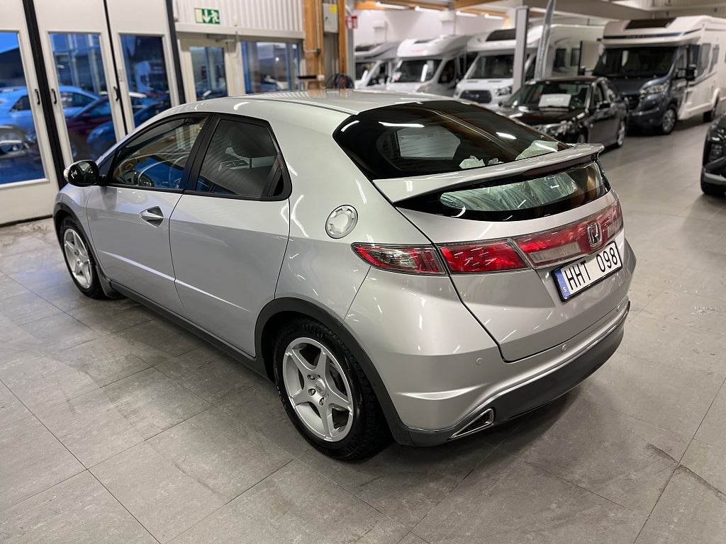 Honda Civic 5-d 1.8 i-VTEC 140hk Automat Sport / S+V / LED-ramp thumbnail