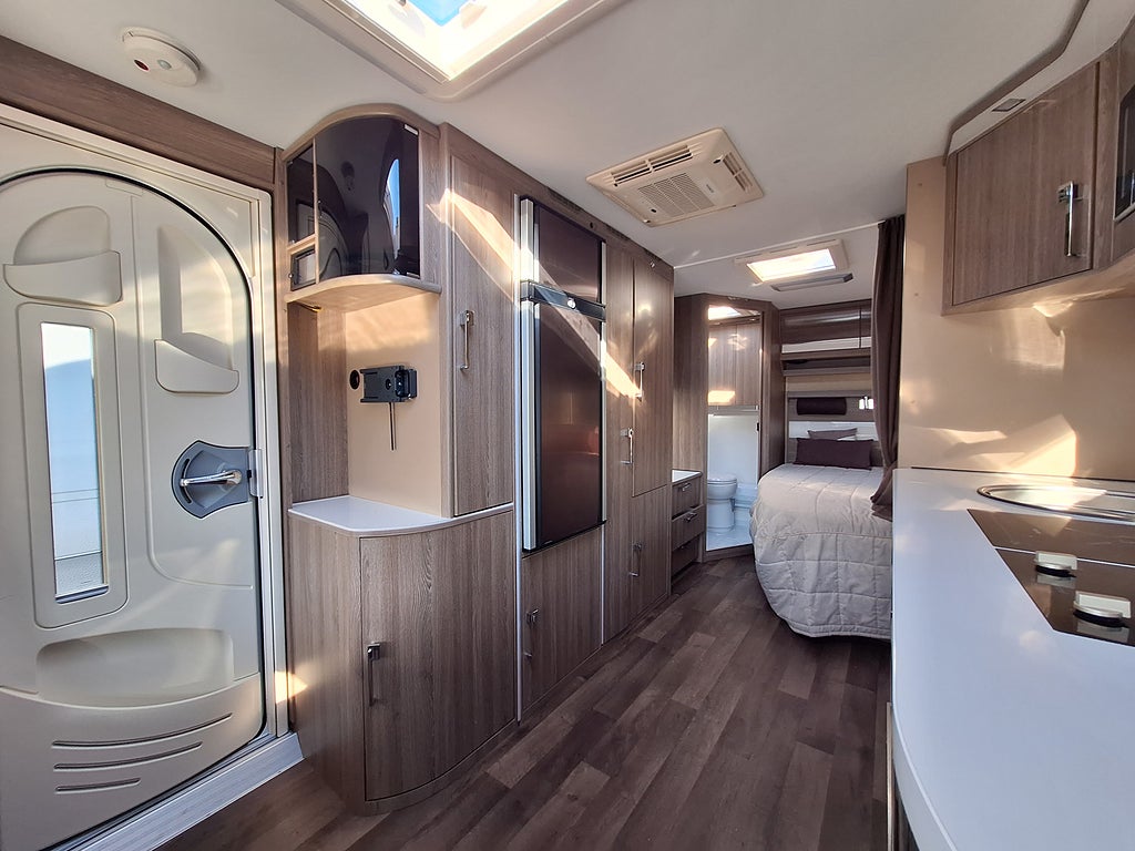 Kabe Imperial 600 XL KS Dubbelbädd, AC, Nytt Tält
