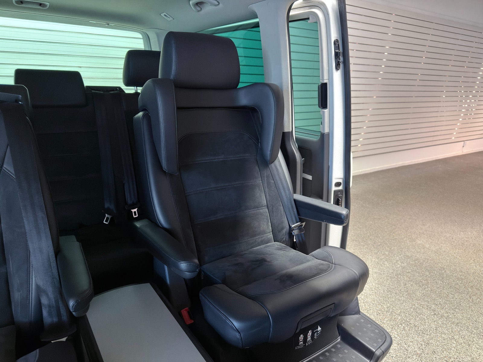 Volkswagen Multivan 2.0 TDI 4M 204hk Highline |7-sits|Drag|El-skjutdörrar 2018 - miniatyr 16