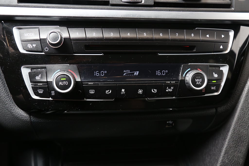 BMW 320D xDrive 190hk Sport line Aut Touring Drag | Navi |